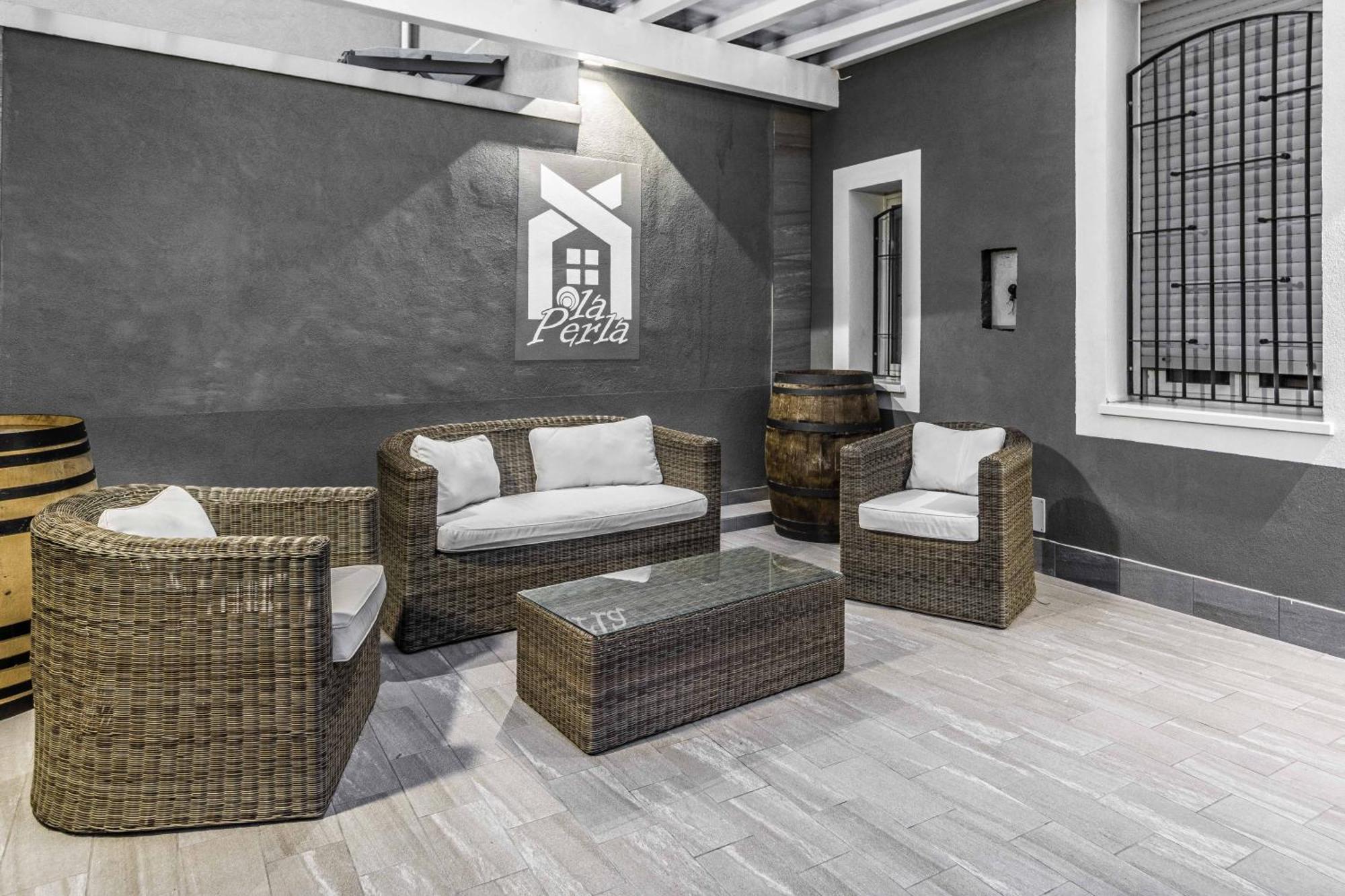 La Perla Rooms Saronno Esterno foto